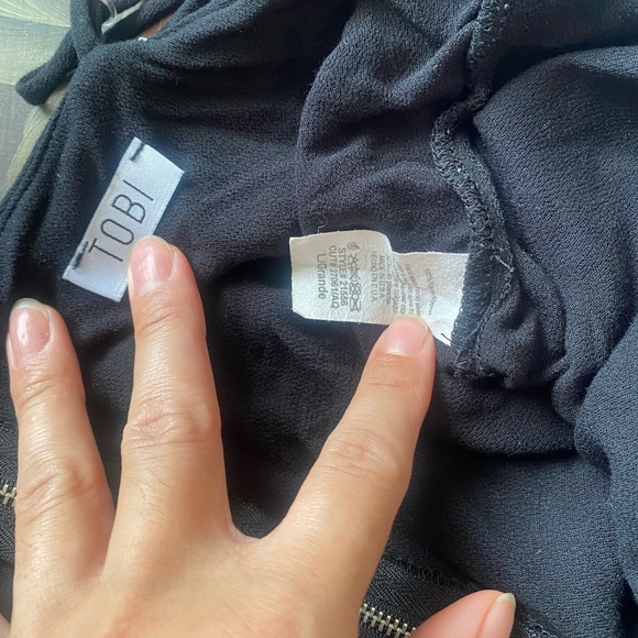 Tobi Pop-over Ruffle Tank - Picture 4 of 5